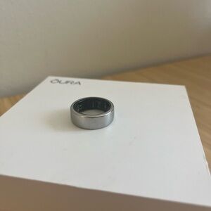 Oura Silver Gen3 in Silver